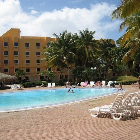 Hotel Portofino Complex Playa El Agua Exterior foto