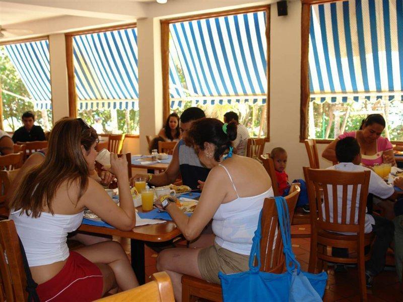 Hotel Portofino Complex Playa El Agua Exterior foto
