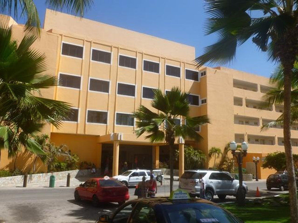 Hotel Portofino Complex Playa El Agua Exterior foto