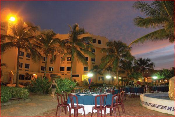 Hotel Portofino Complex Playa El Agua Exterior foto